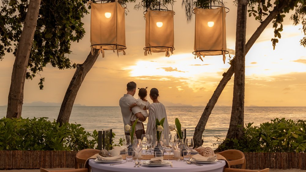 Elite Havens - Siritarar - Koh Samui - Southern Thai luxury beachfront villa - Serene sunset family dinner